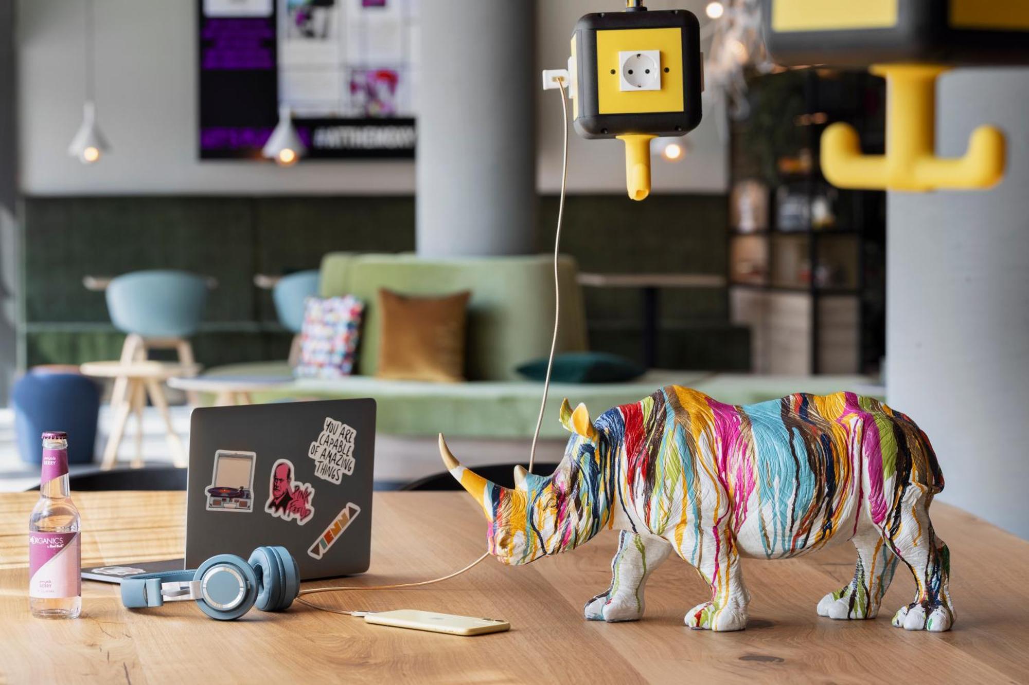 Moxy Vienna City East Екстериор снимка