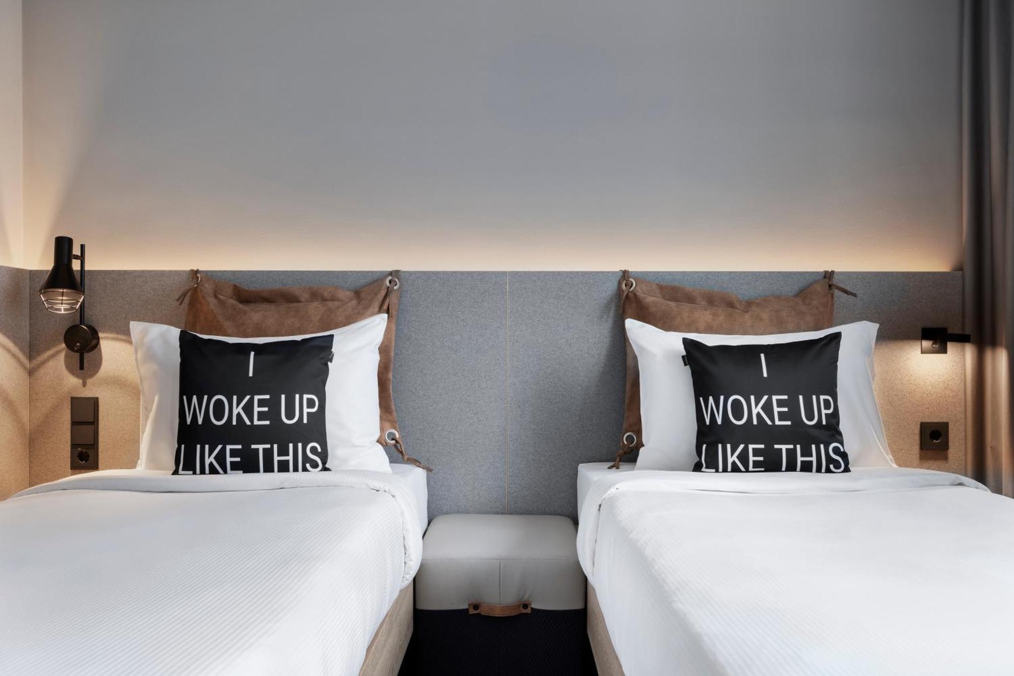Moxy Vienna City East Екстериор снимка