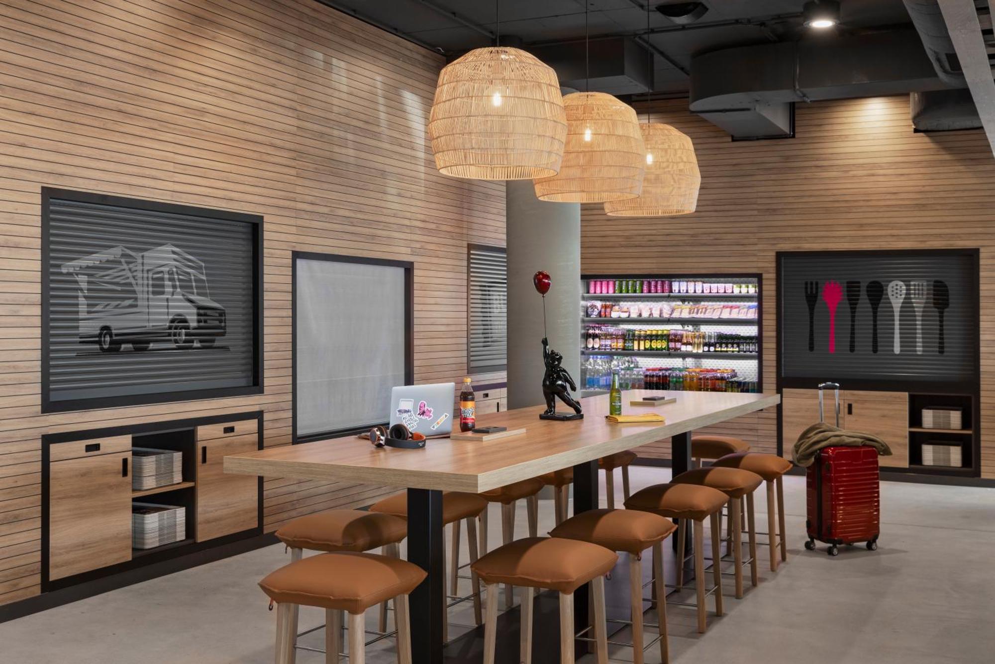 Moxy Vienna City East Екстериор снимка