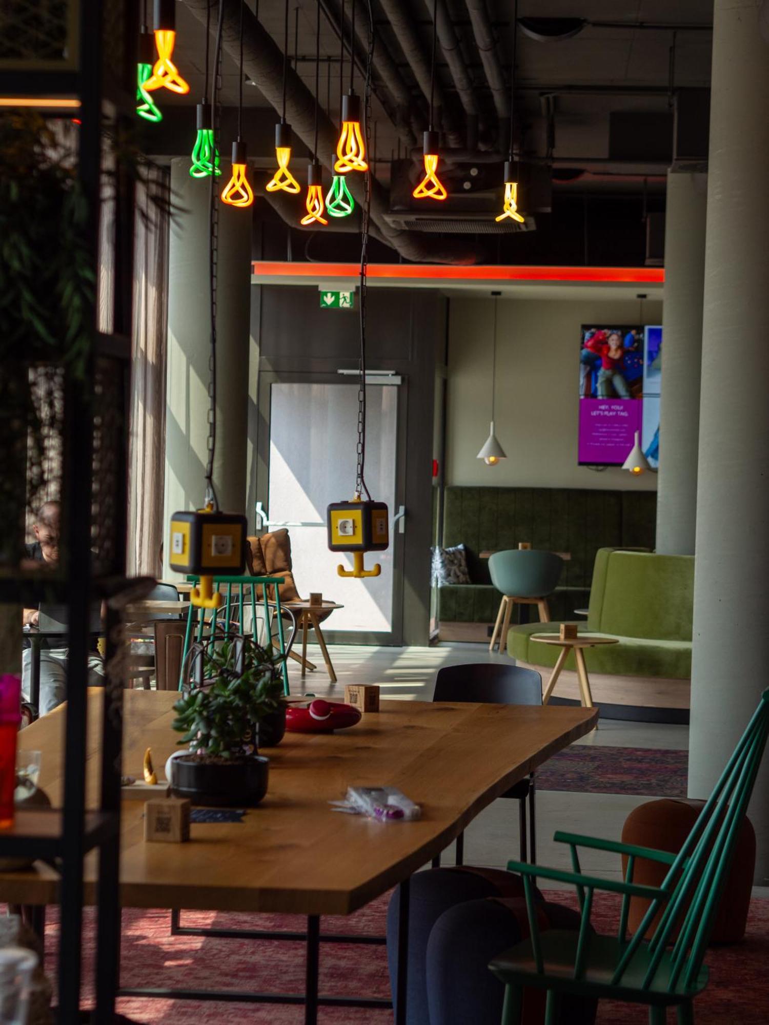 Moxy Vienna City East Екстериор снимка
